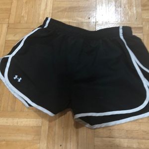 Women’s Under Armour Shorts XS